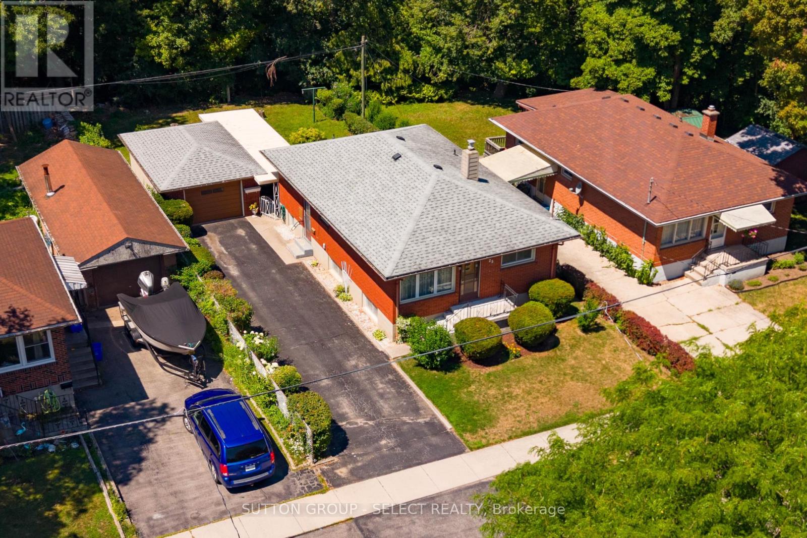 25 Gladstone Avenue, London South, Ontario  N5Z 3R2 - Photo 2 - X13643228