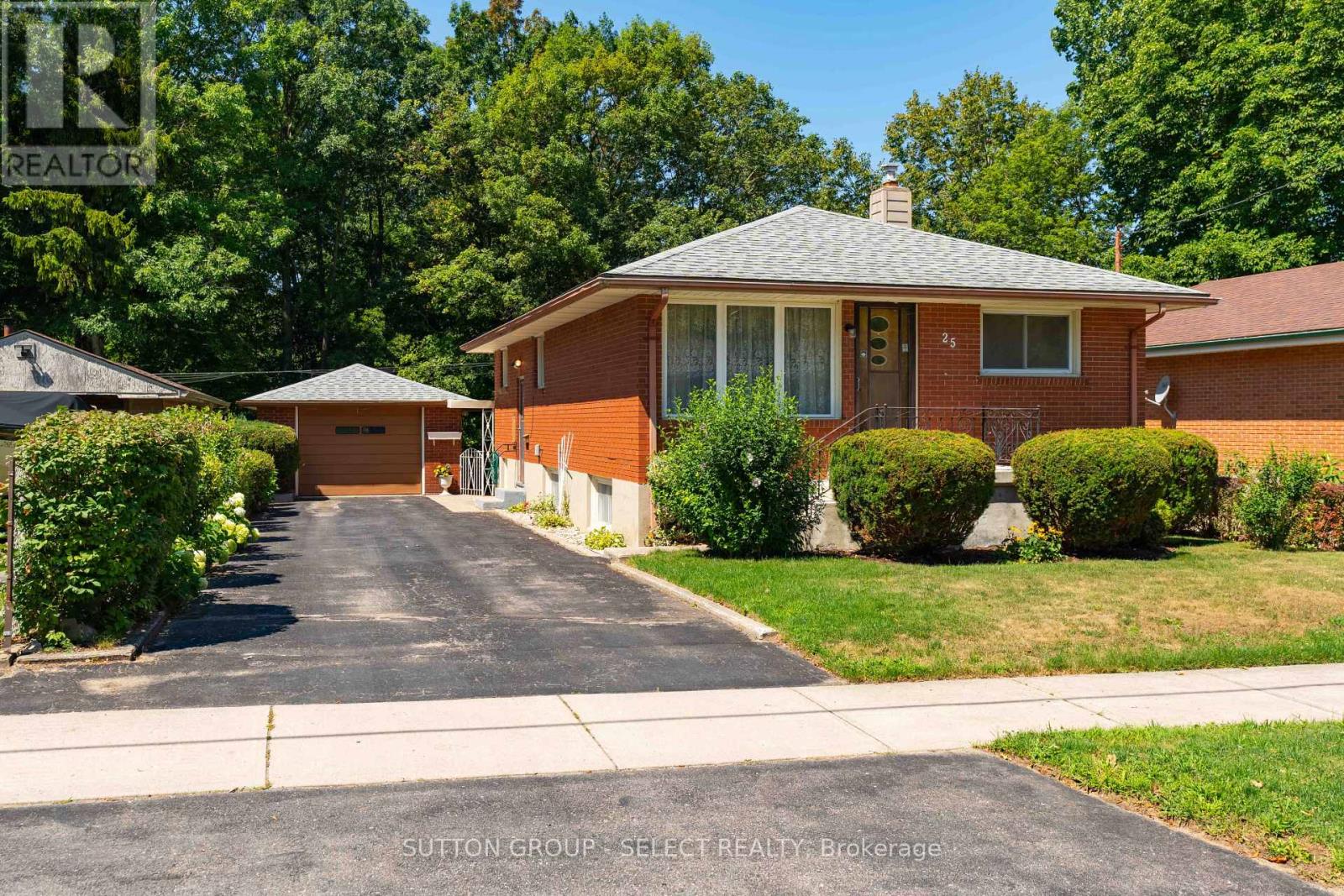 25 Gladstone Avenue, London South, Ontario  N5Z 3R2 - Photo 5 - X13643228