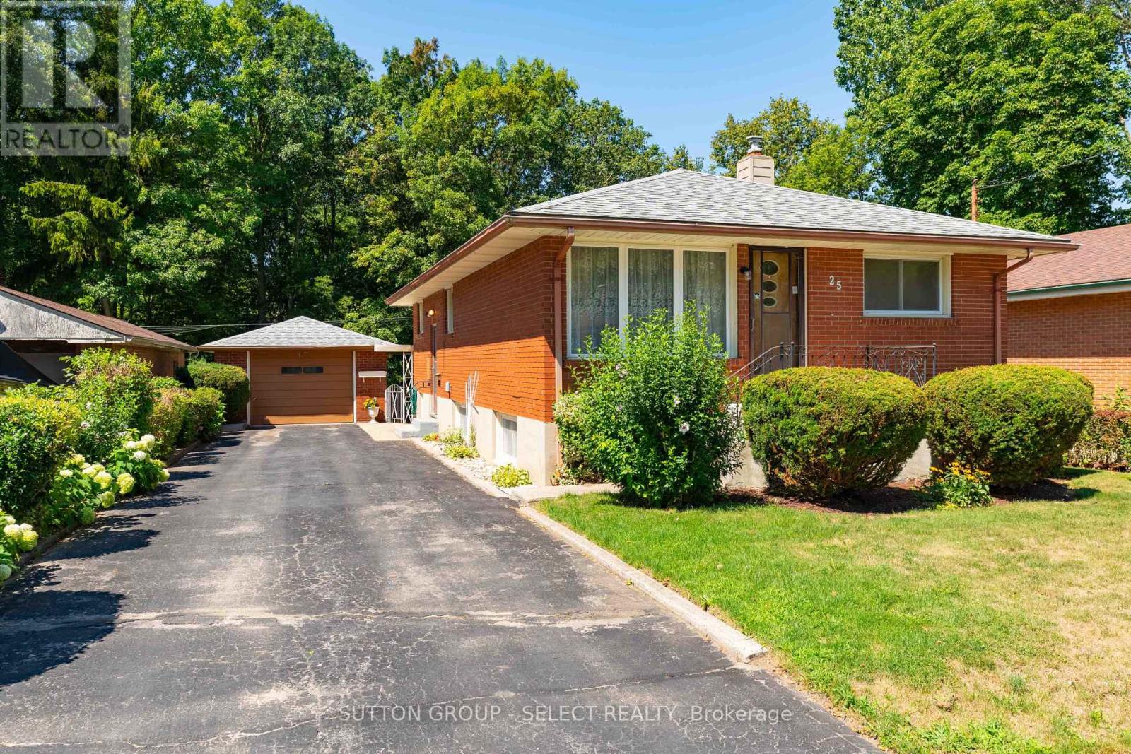25 Gladstone Avenue, London South, Ontario  N5Z 3R2 - Photo 6 - X13643228