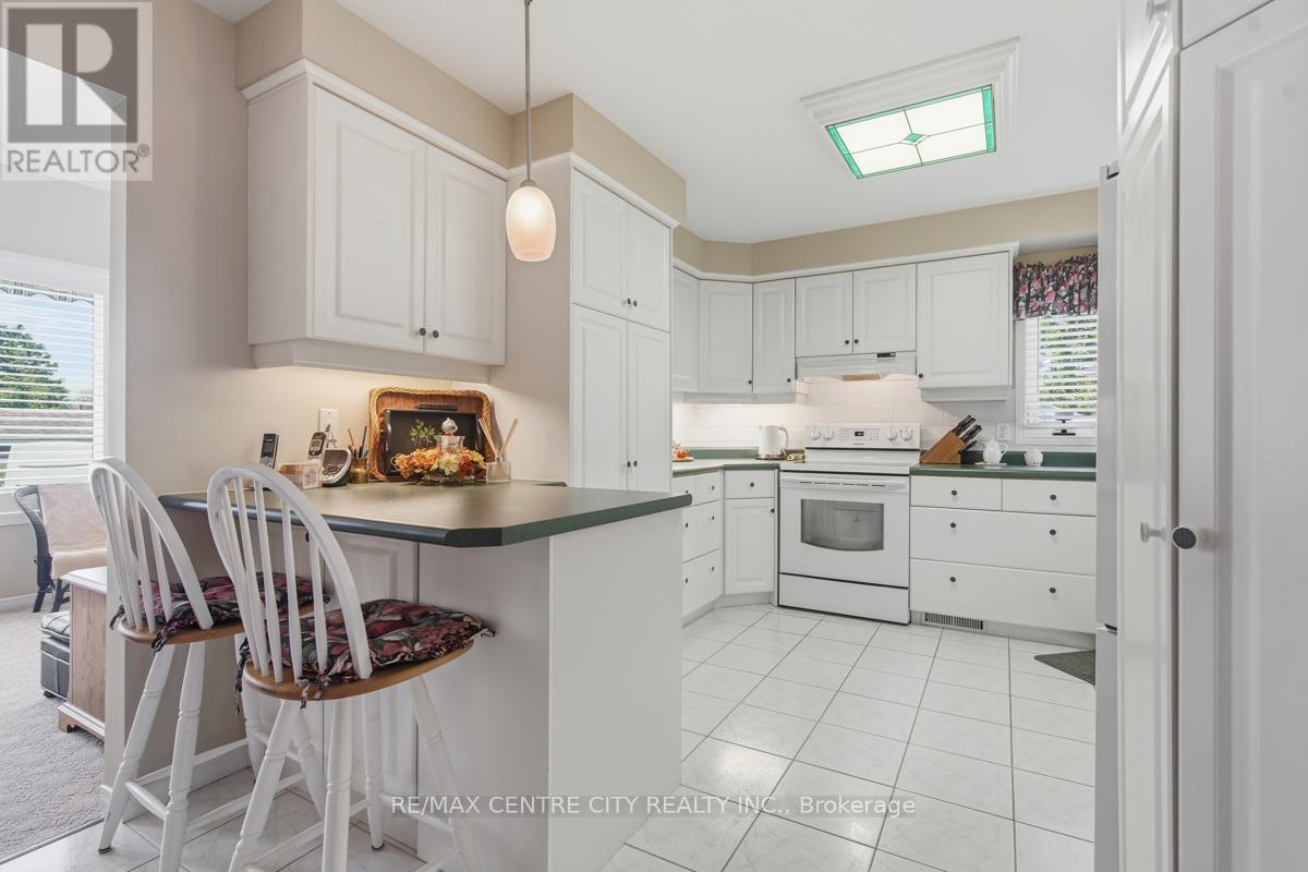 48 Ilderbrook Circle, Middlesex Centre, Ontario  N0M 2A0 - Photo 12 - X13643250
