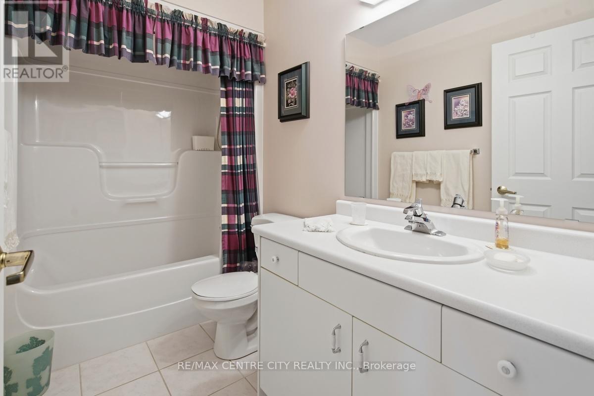 48 Ilderbrook Circle, Middlesex Centre, Ontario  N0M 2A0 - Photo 24 - X13643250