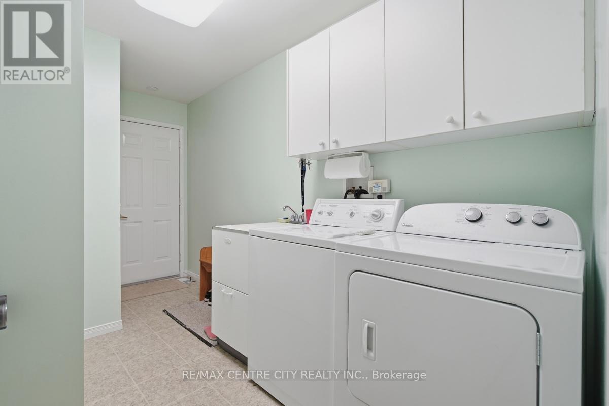 48 Ilderbrook Circle, Middlesex Centre, Ontario  N0M 2A0 - Photo 25 - X13643250