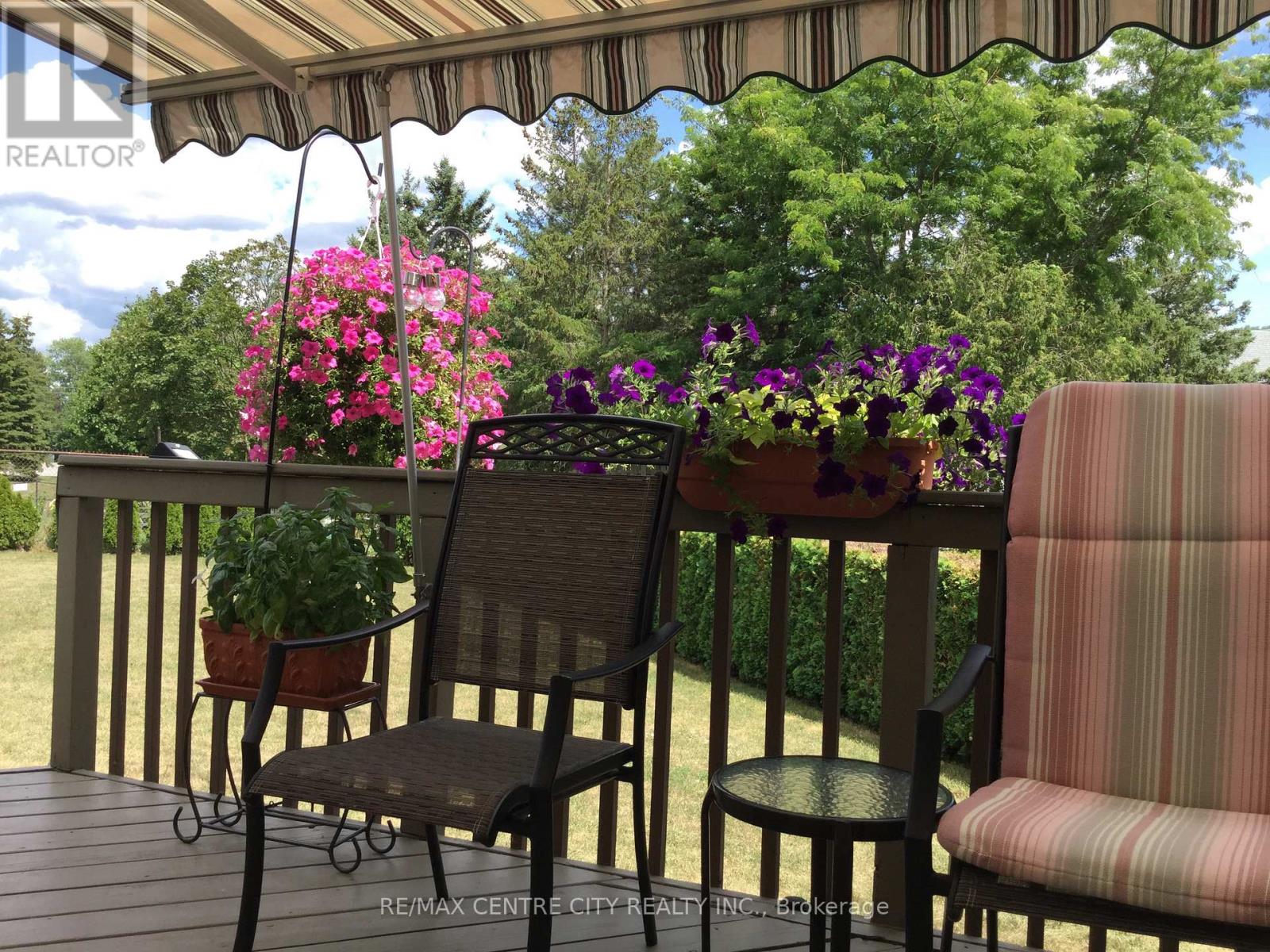 48 Ilderbrook Circle, Middlesex Centre, Ontario  N0M 2A0 - Photo 36 - X13643250