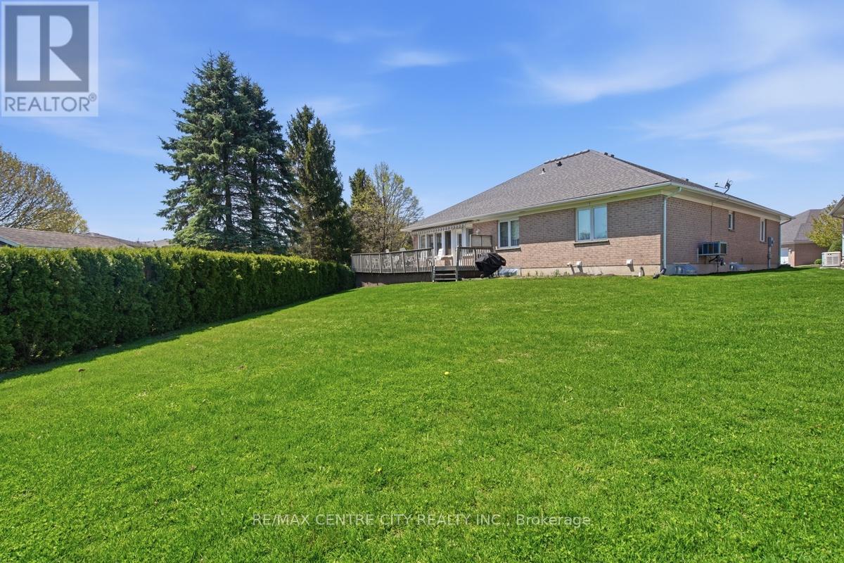 48 Ilderbrook Circle, Middlesex Centre, Ontario  N0M 2A0 - Photo 38 - X13643250