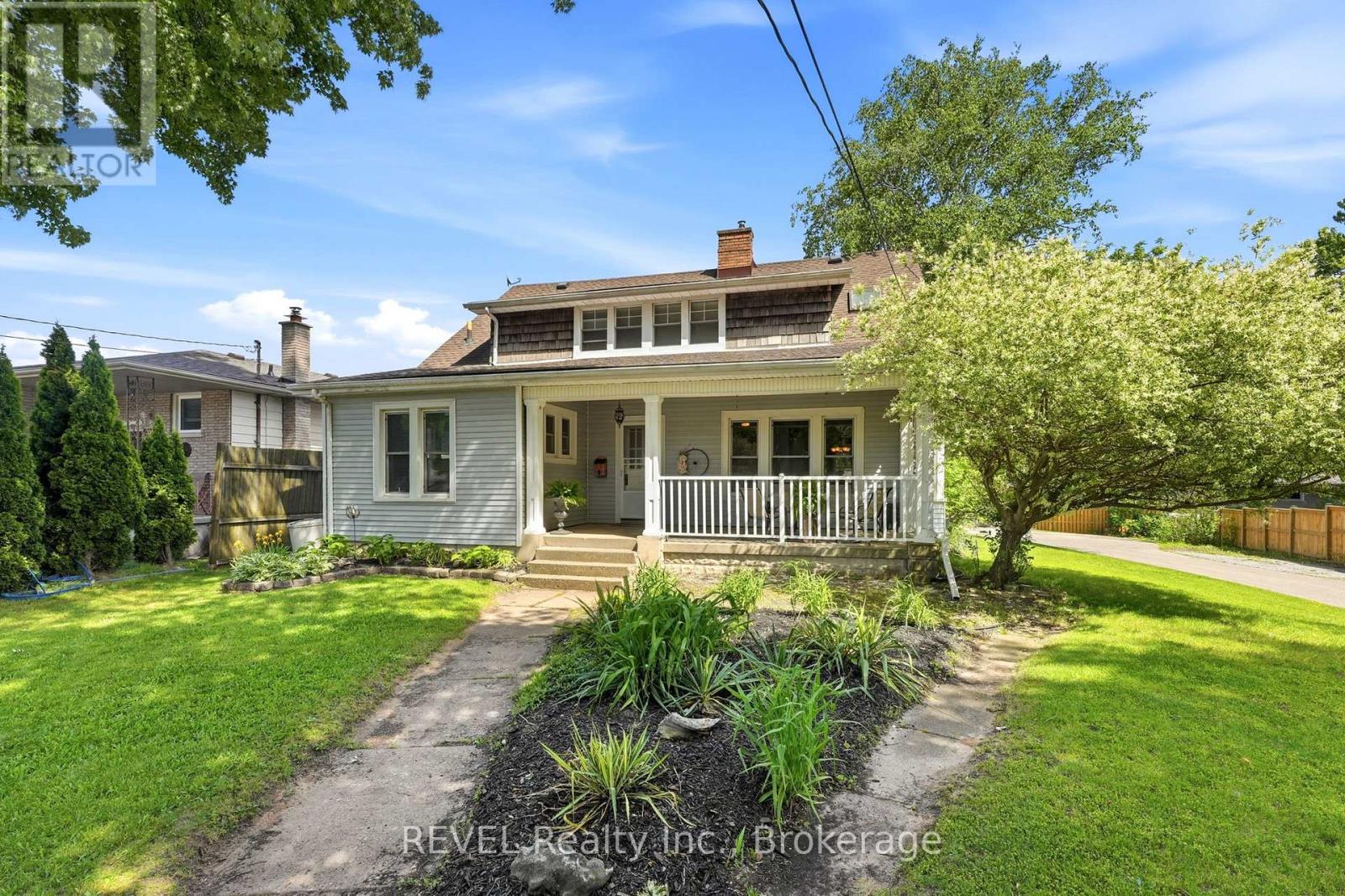 2732 Portage Road, Niagara Falls, Ontario  L2J 2J3 - Photo 2 - X13412798