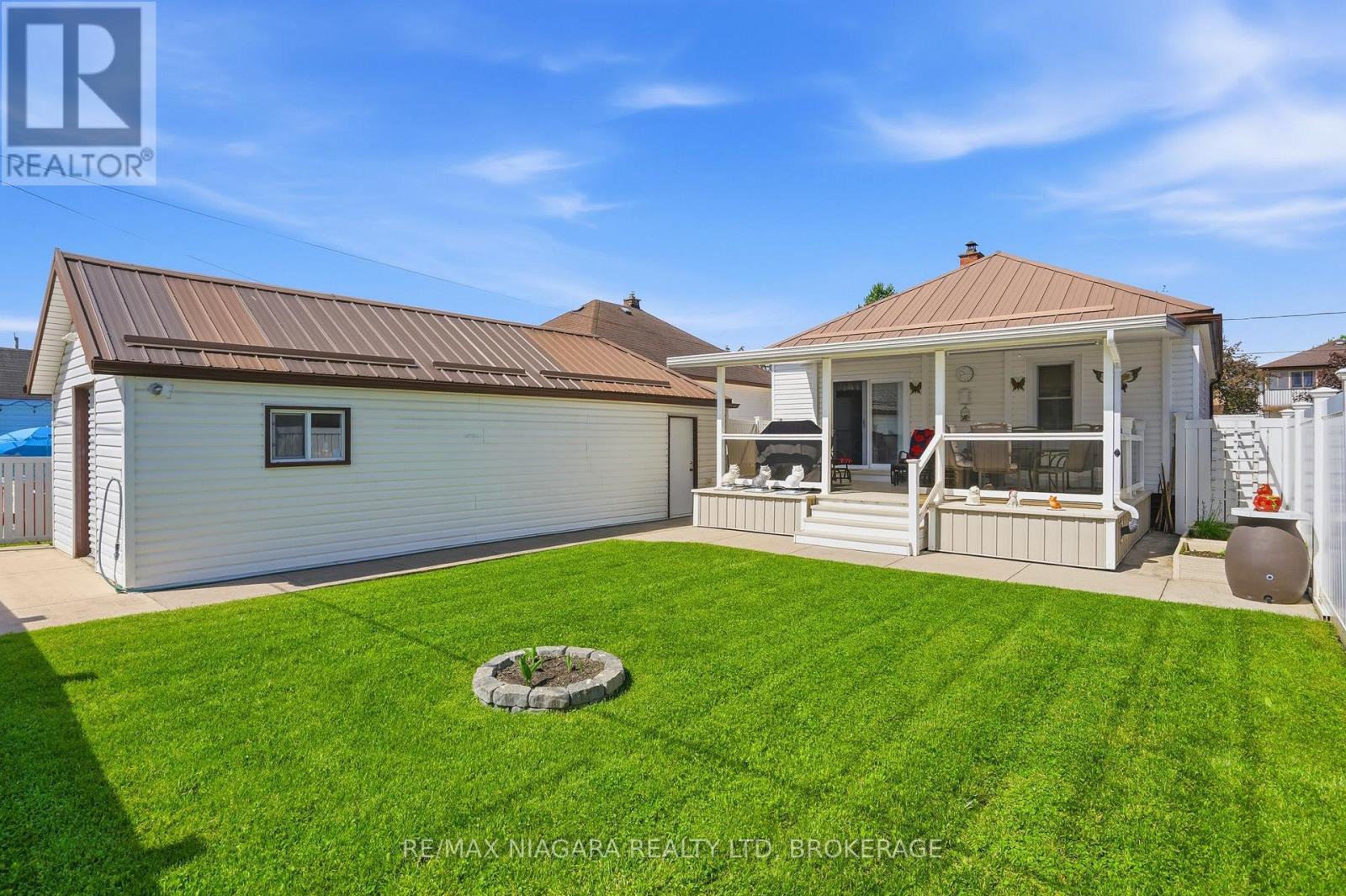 270 Mcalpine Avenue S, Welland, Ontario  L3B 1T9 - Photo 2 - X13410098