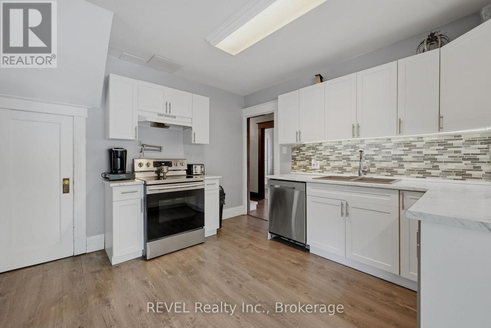 2732 Portage Road, Niagara Falls, Ontario  L2J 2J3 - Photo 20 - X13412798