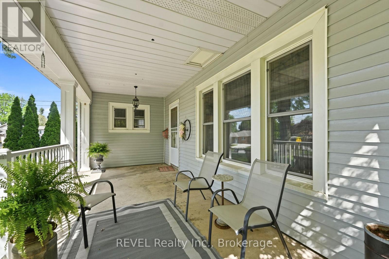 2732 Portage Road, Niagara Falls, Ontario  L2J 2J3 - Photo 4 - X13412798