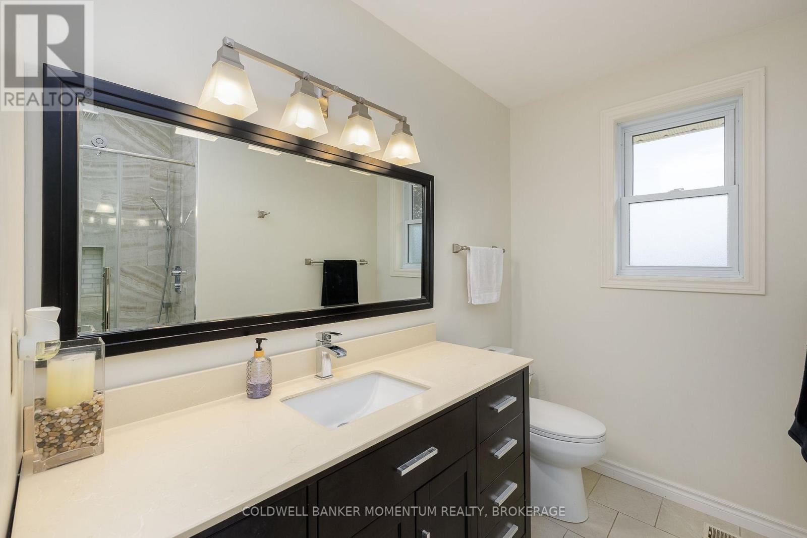 212 Livingston Avenue, Grimsby, Ontario  L3M 4V8 - Photo 27 - X13643170