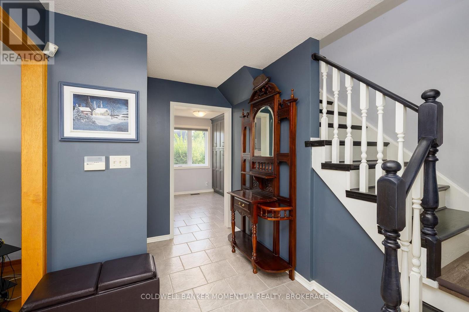 212 Livingston Avenue, Grimsby, Ontario  L3M 4V8 - Photo 7 - X13643170