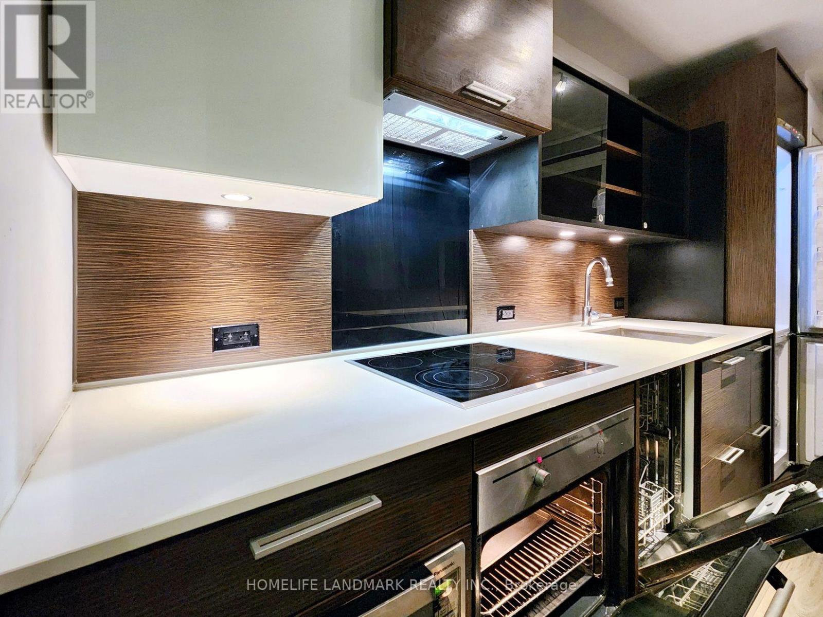 3303 - 75 St Nicholas Street, Toronto, Ontario  M4Y 0A5 - Photo 10 - C13643146