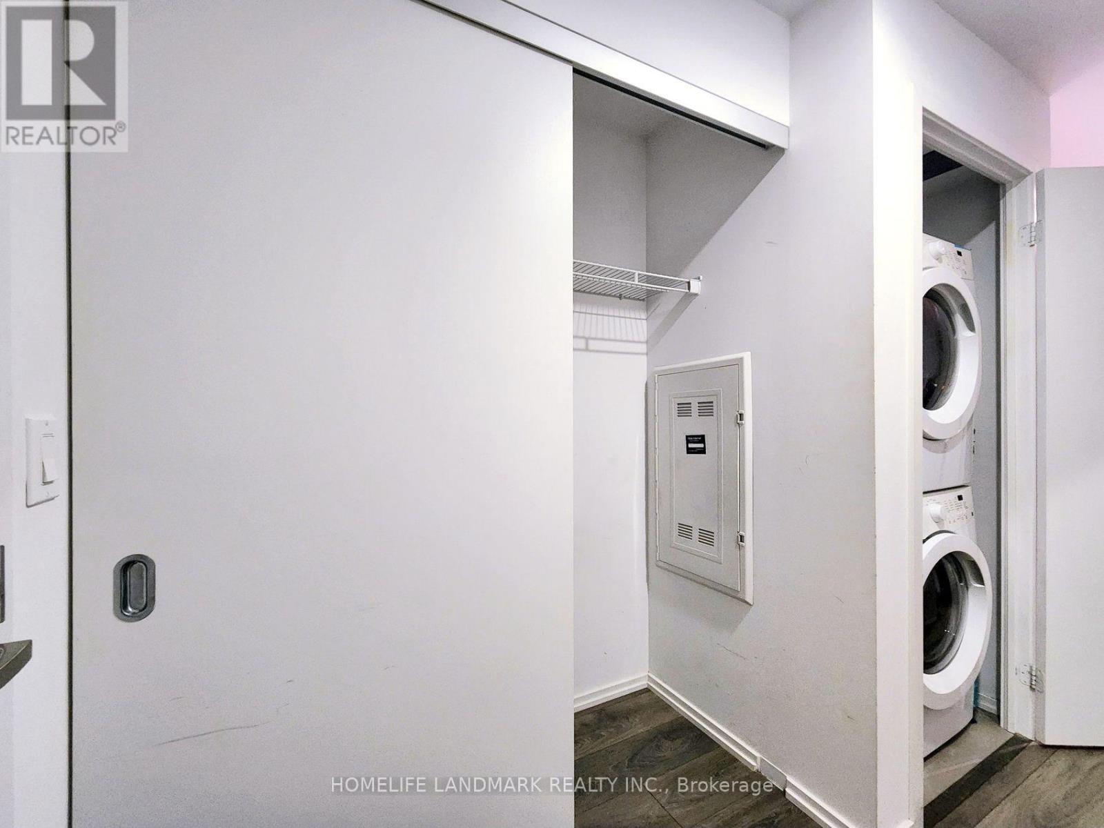 3303 - 75 St Nicholas Street, Toronto, Ontario  M4Y 0A5 - Photo 4 - C13643146
