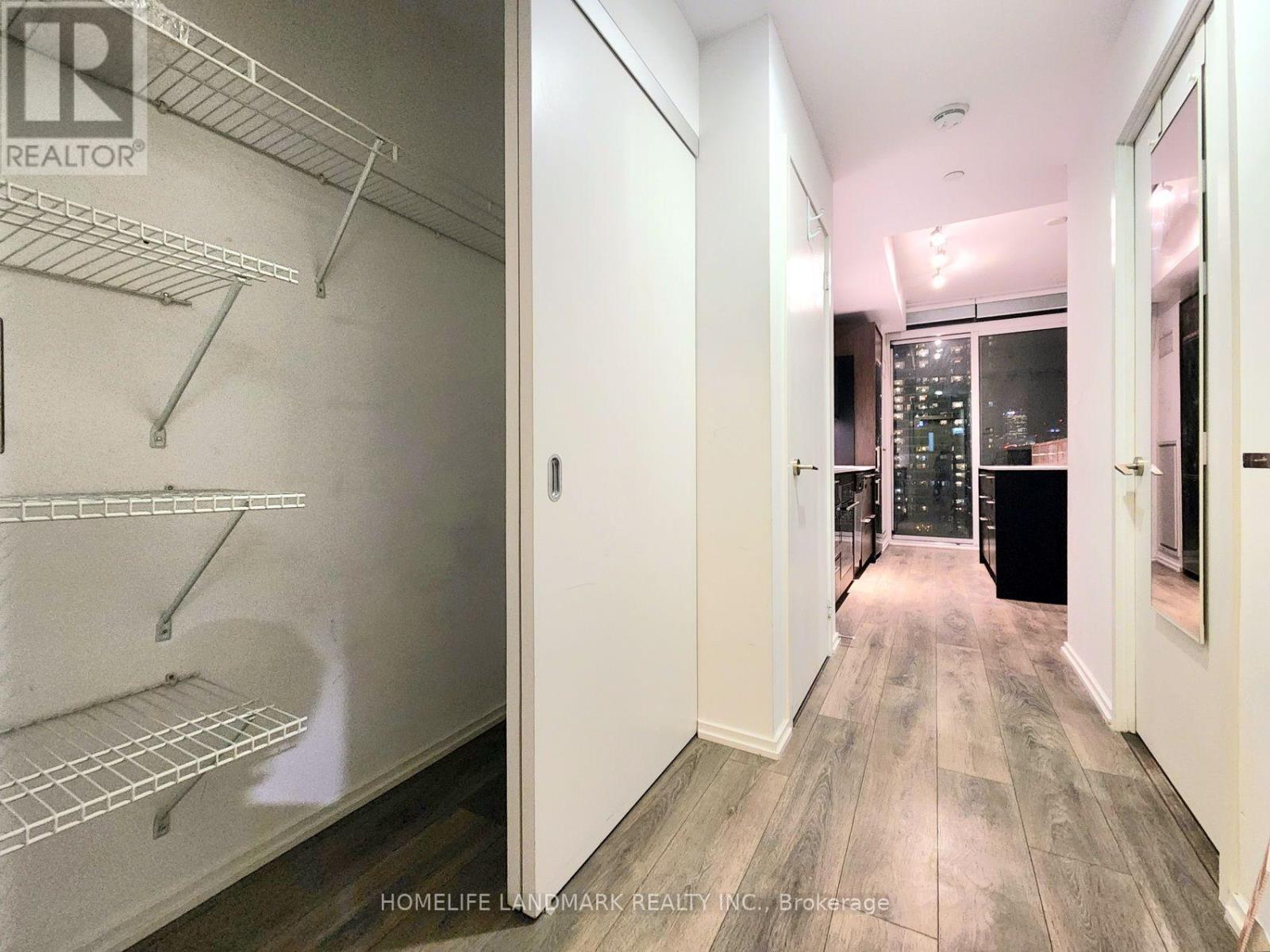 3303 - 75 St Nicholas Street, Toronto, Ontario  M4Y 0A5 - Photo 7 - C13643146