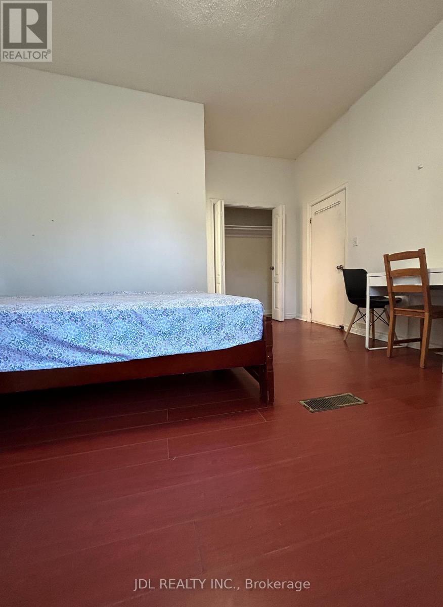 Suite Aa, Main Floor - 4 Fitzroy Terr Terrace, Toronto, Ontario  M5T 2K3 - Photo 4 - C13643208
