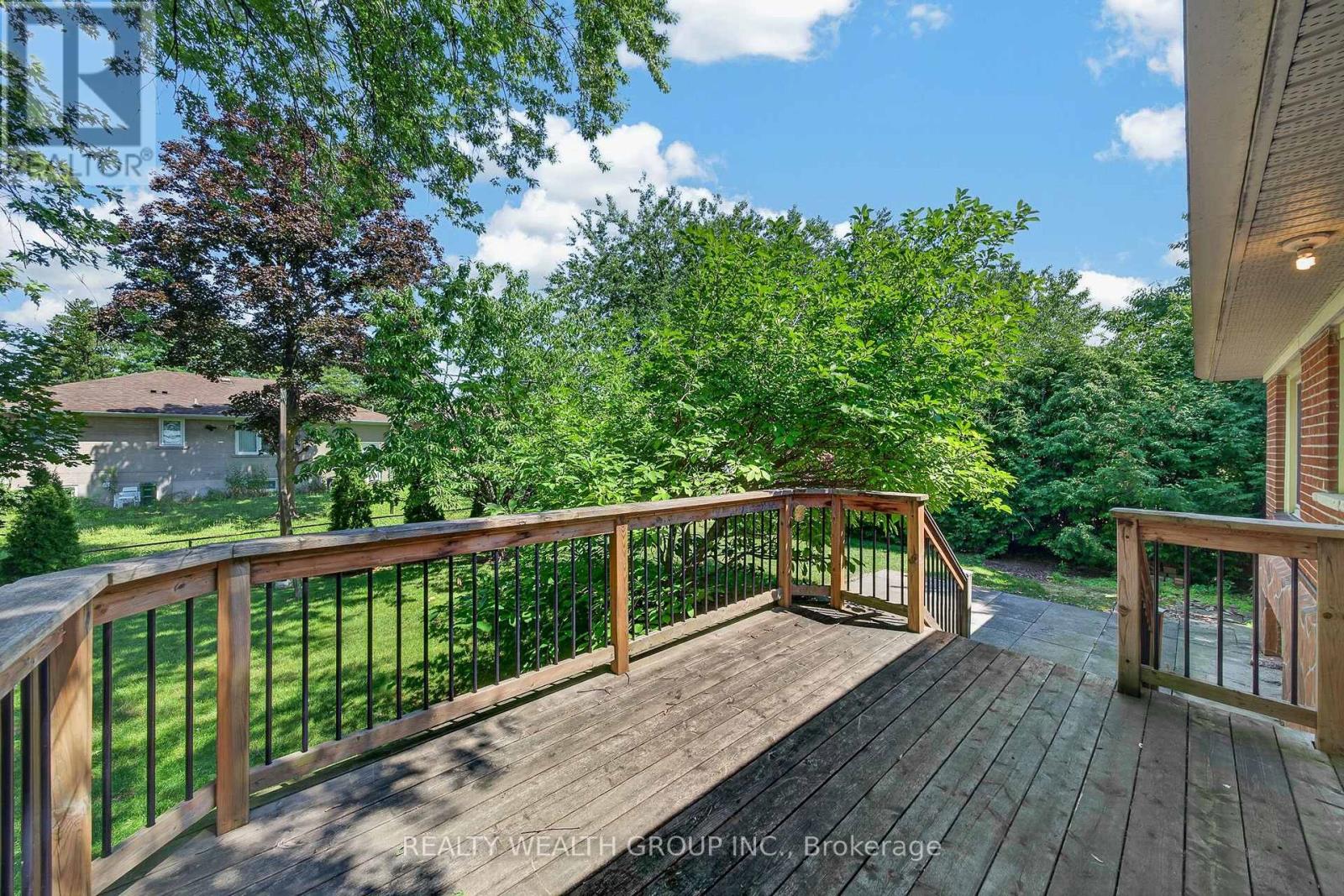 10 Derwent Court, Toronto, Ontario  M2M 2C3 - Photo 30 - C13643212