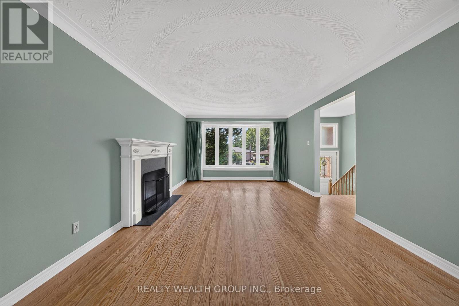 10 Derwent Court, Toronto, Ontario  M2M 2C3 - Photo 7 - C13643212