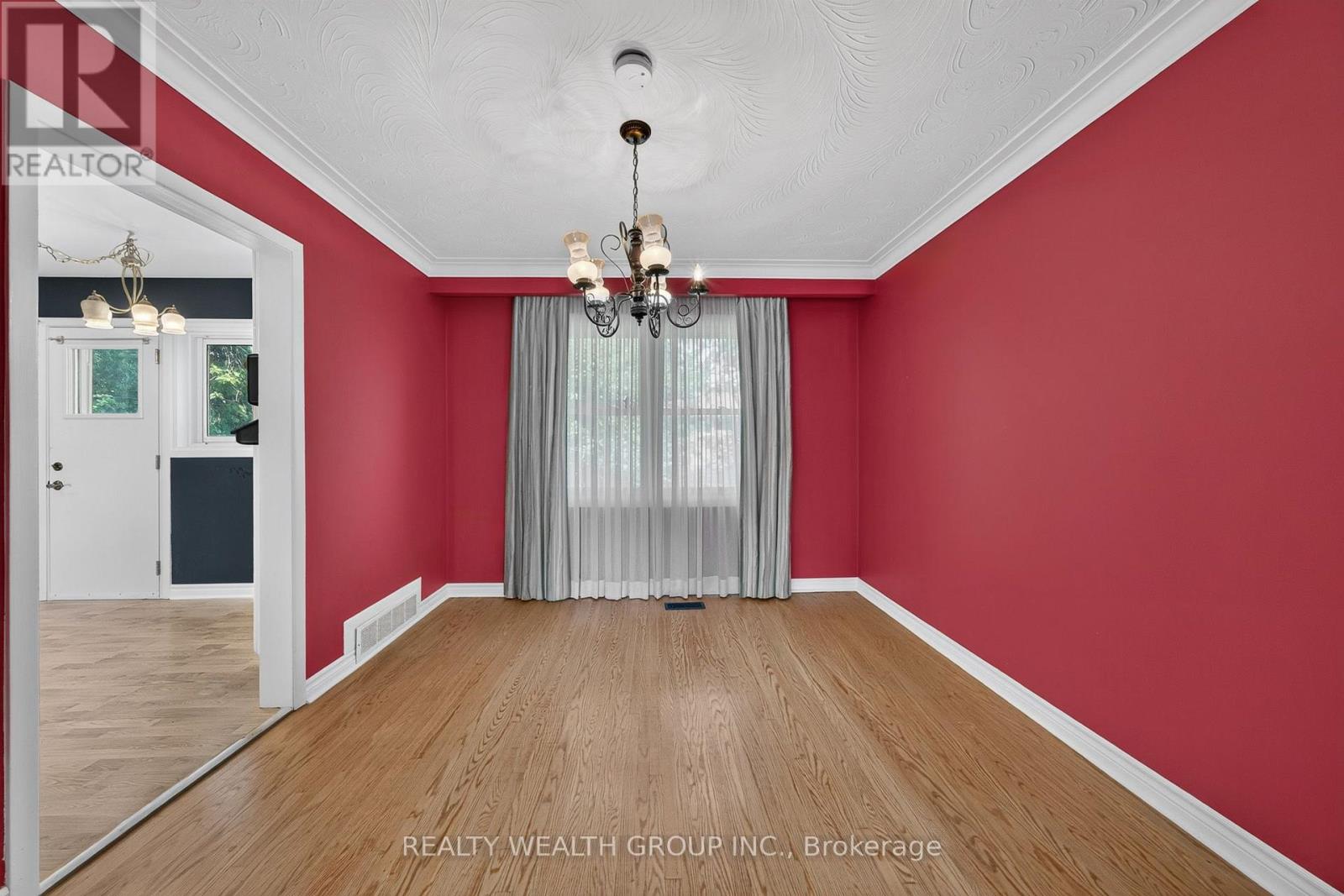 10 Derwent Court, Toronto, Ontario  M2M 2C3 - Photo 8 - C13643212
