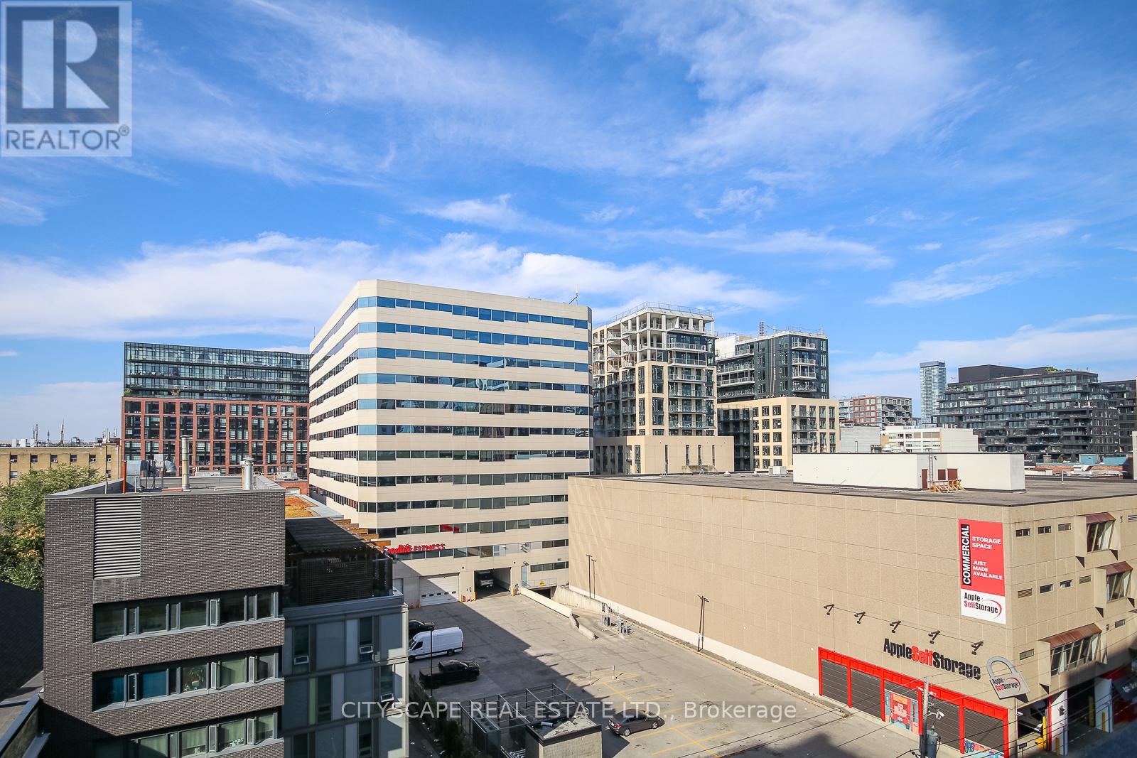 908-T - 525 ADELAIDE STREET W