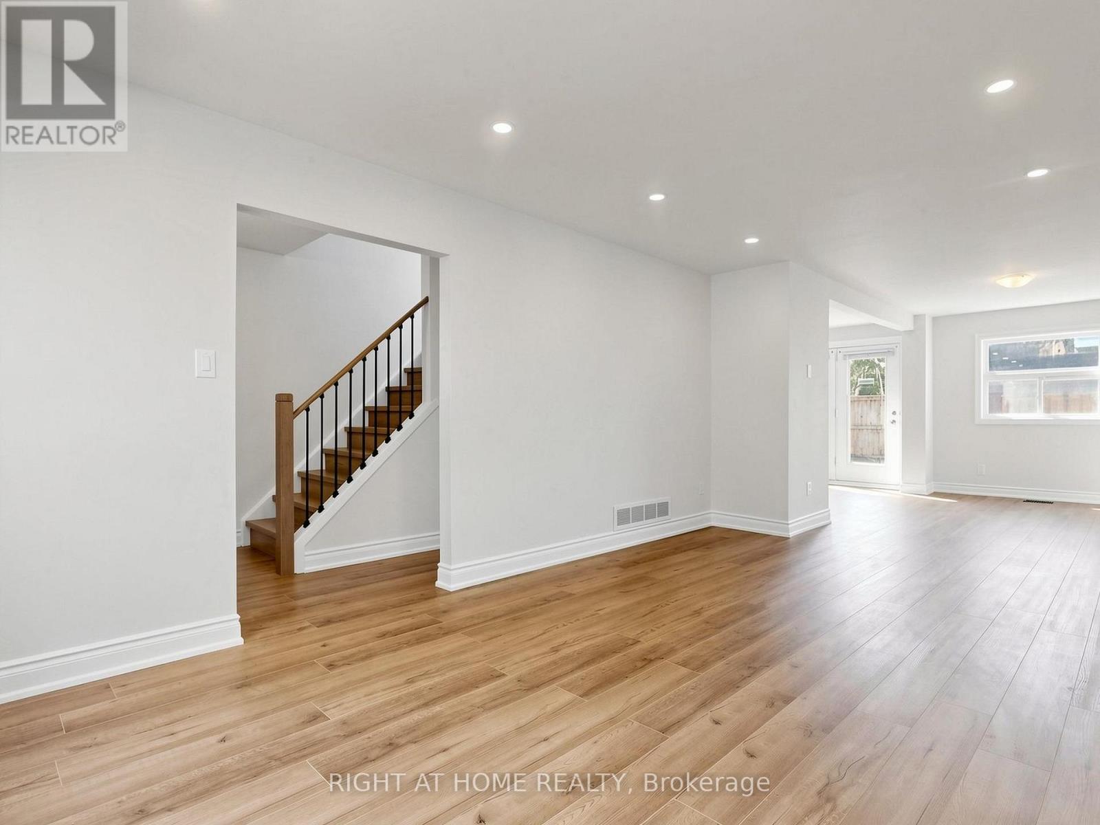 1332 Fenelon Crescent, Oshawa, Ontario  L1J 6G1 - Photo 6 - E13643188