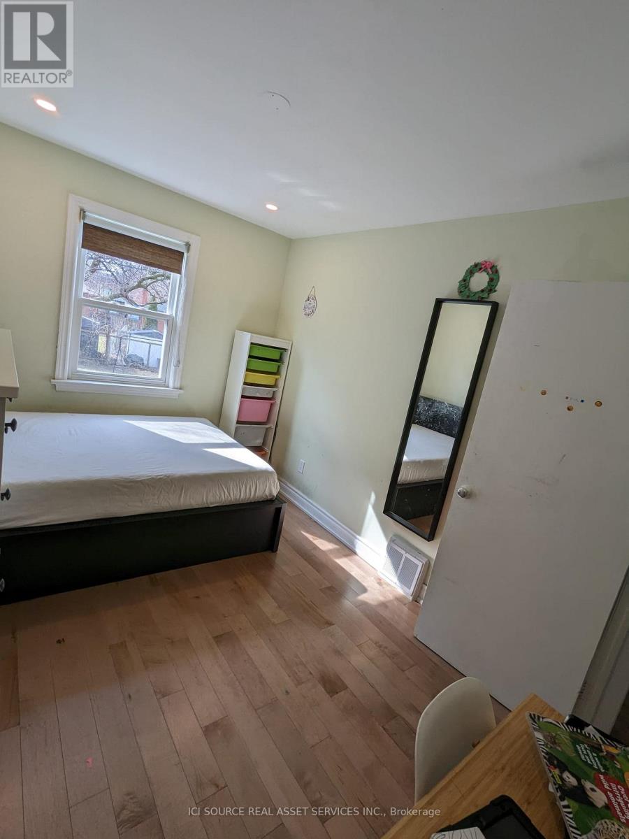 Main - 85 Ranstone Gardens, Toronto, Ontario  M1K 2T9 - Photo 6 - E13643236