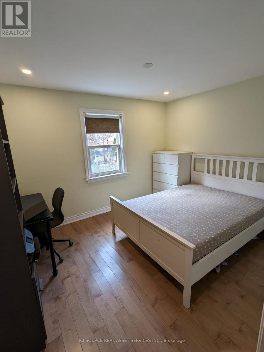 Main - 85 Ranstone Gardens, Toronto, Ontario  M1K 2T9 - Photo 7 - E13643236