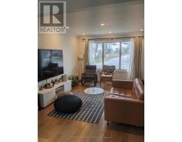 MAIN - 85 RANSTONE GARDENS, Toronto, Ontario