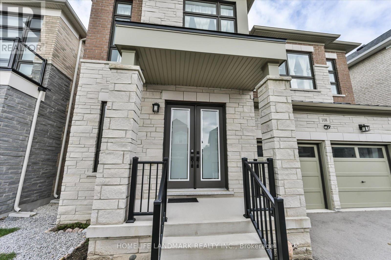 108 Pine Hill Crescent E, Aurora, Ontario  L4G 3X9 - Photo 2 - N13643194