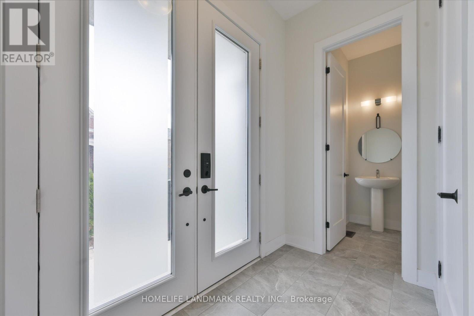 108 Pine Hill Crescent E, Aurora, Ontario  L4G 3X9 - Photo 3 - N13643194