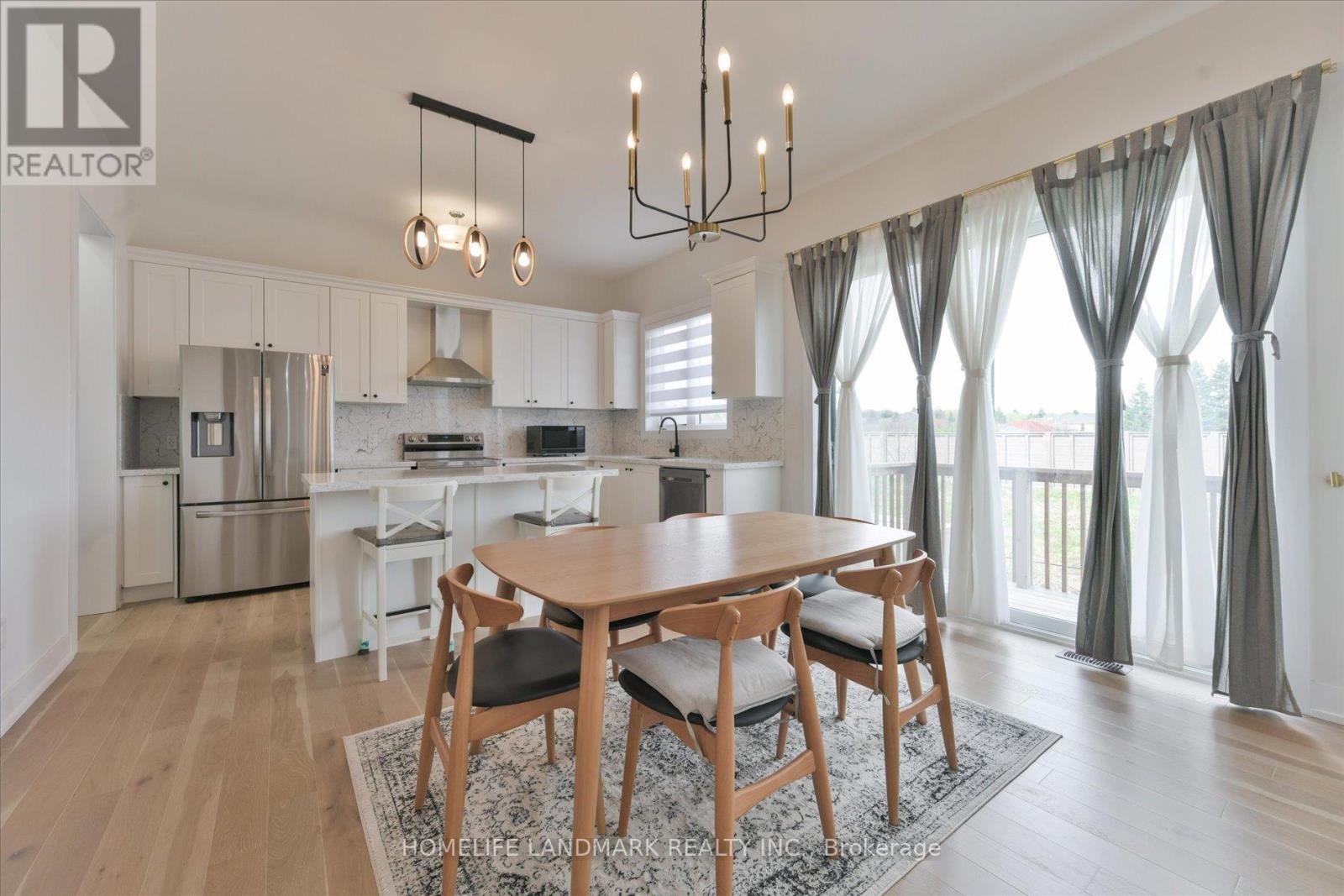 108 Pine Hill Crescent E, Aurora, Ontario  L4G 3X9 - Photo 6 - N13643194