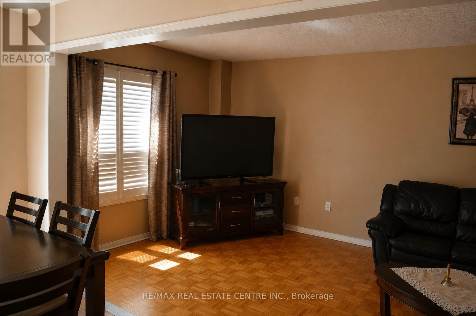 92 Blackthorn Drive, Vaughan, Ontario  L6A 3N5 - Photo 10 - N13643222