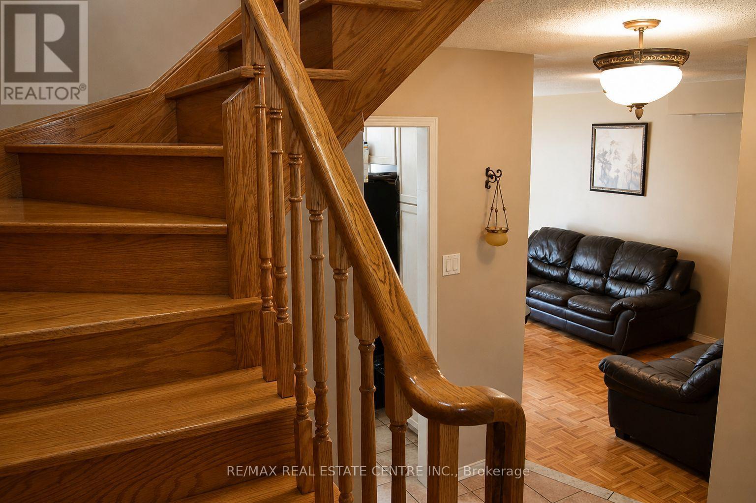92 Blackthorn Drive, Vaughan, Ontario  L6A 3N5 - Photo 12 - N13643222