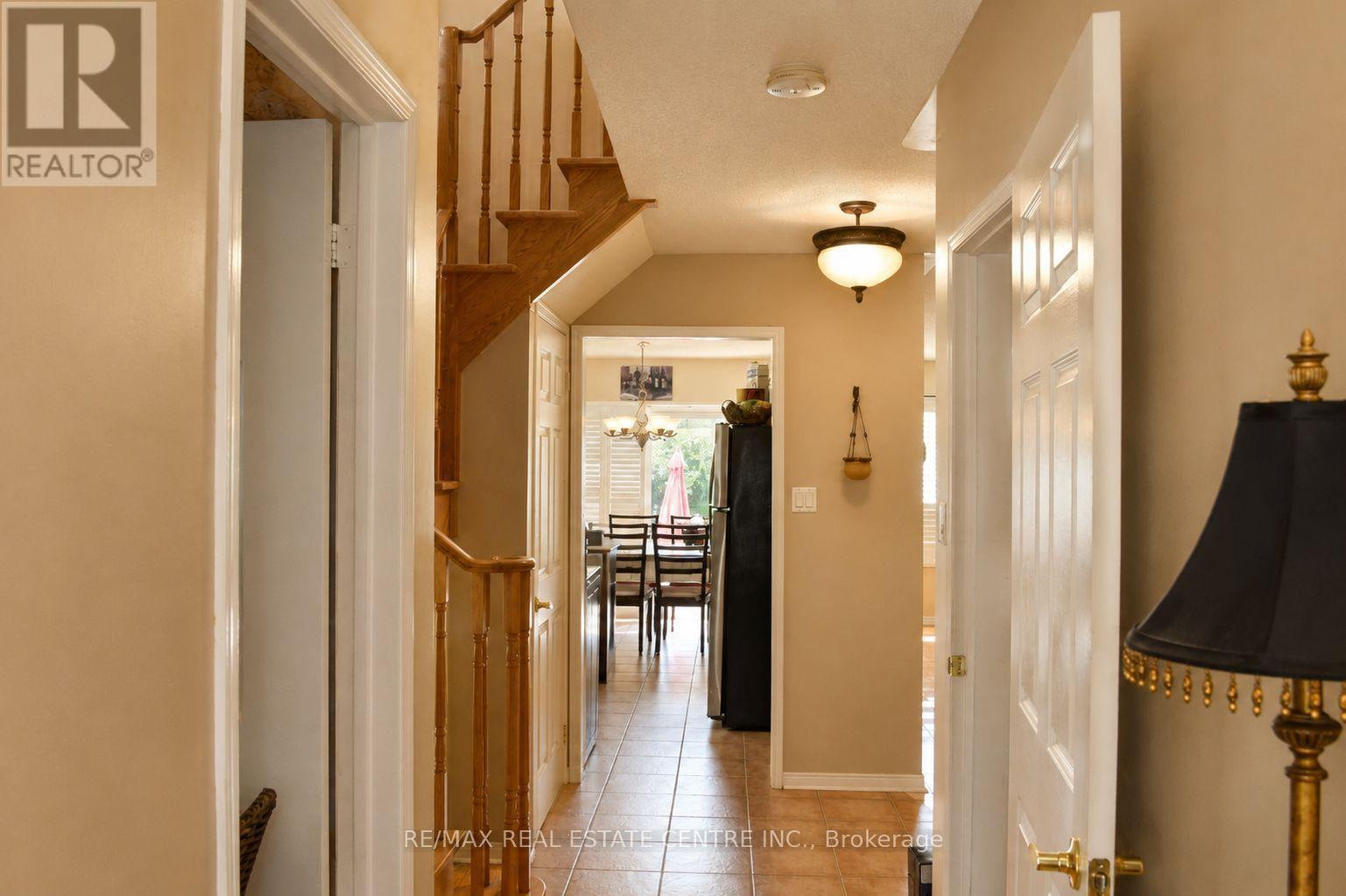 92 Blackthorn Drive, Vaughan, Ontario  L6A 3N5 - Photo 5 - N13643222