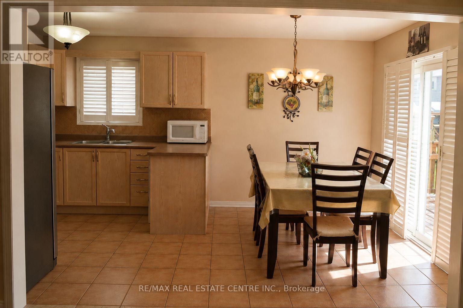 92 Blackthorn Drive, Vaughan, Ontario  L6A 3N5 - Photo 7 - N13643222
