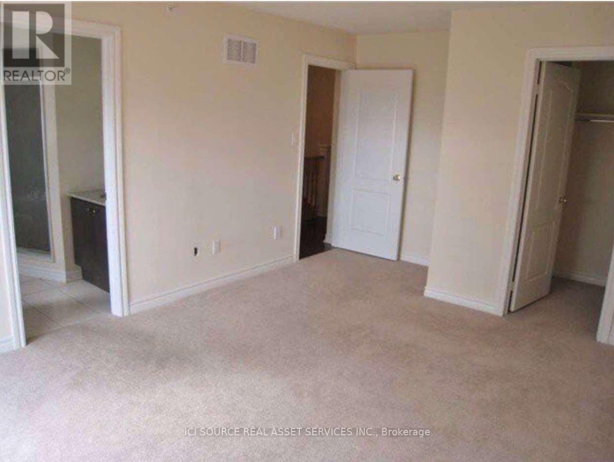 Unit 2 - 76 Cathedral High Street, Markham, Ontario  L6C 0P3 - Photo 8 - N13643246