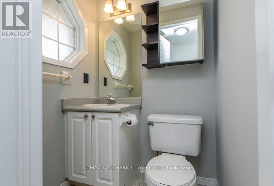 361 Dunsmore Lane, Barrie (Georgian Drive), Ontario  L4M 7B1 - Photo 10 - S13643138