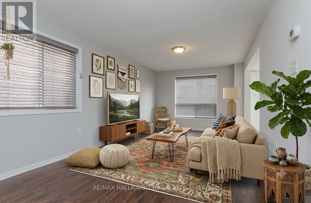 361 Dunsmore Lane, Barrie (Georgian Drive), Ontario  L4M 7B1 - Photo 4 - S13643138