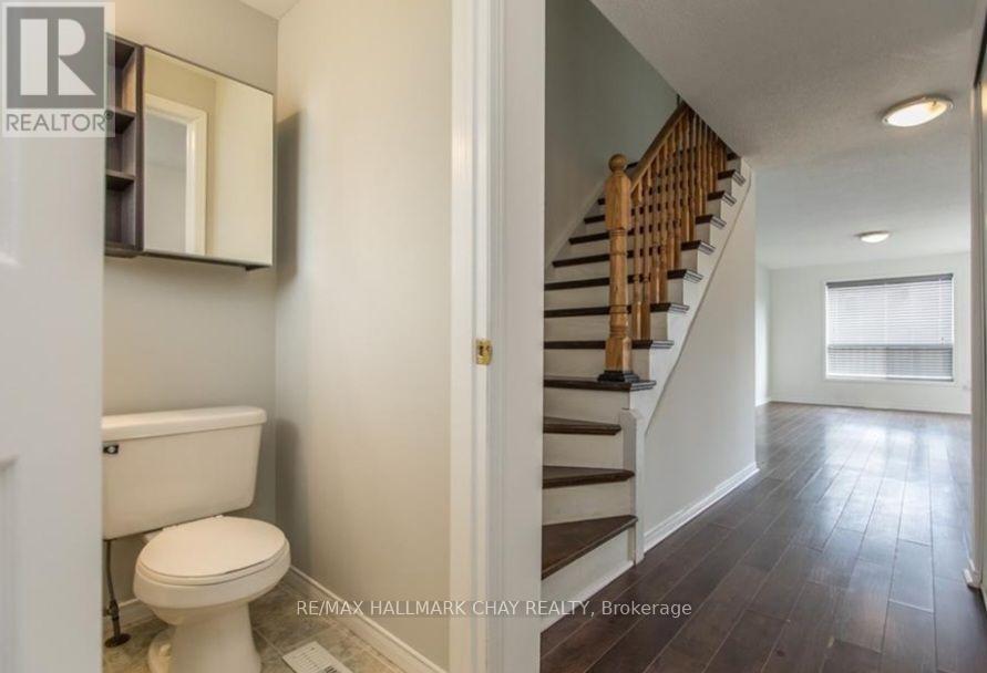 361 Dunsmore Lane, Barrie (Georgian Drive), Ontario  L4M 7B1 - Photo 9 - S13643138