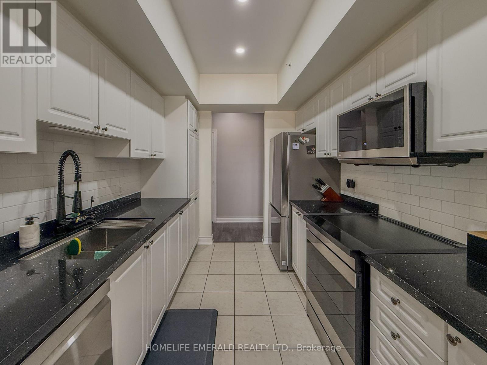 413 - 100 Dean Avenue, Barrie (Painswick South), Ontario L9J 0H1 - Photo 21 - S13643218