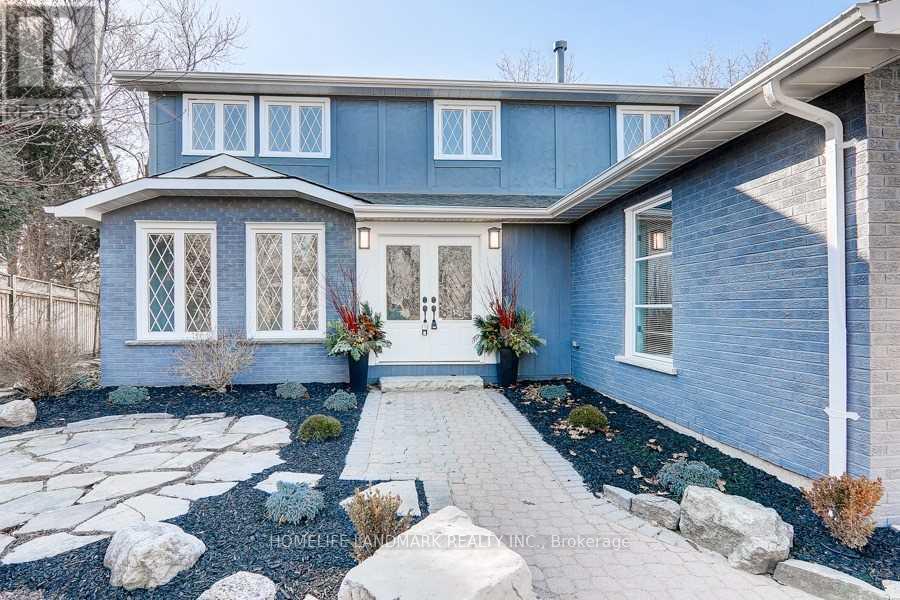 210 Valleyview Court, Oakville, Ontario  L6L 5H8 - Photo 2 - W13643166