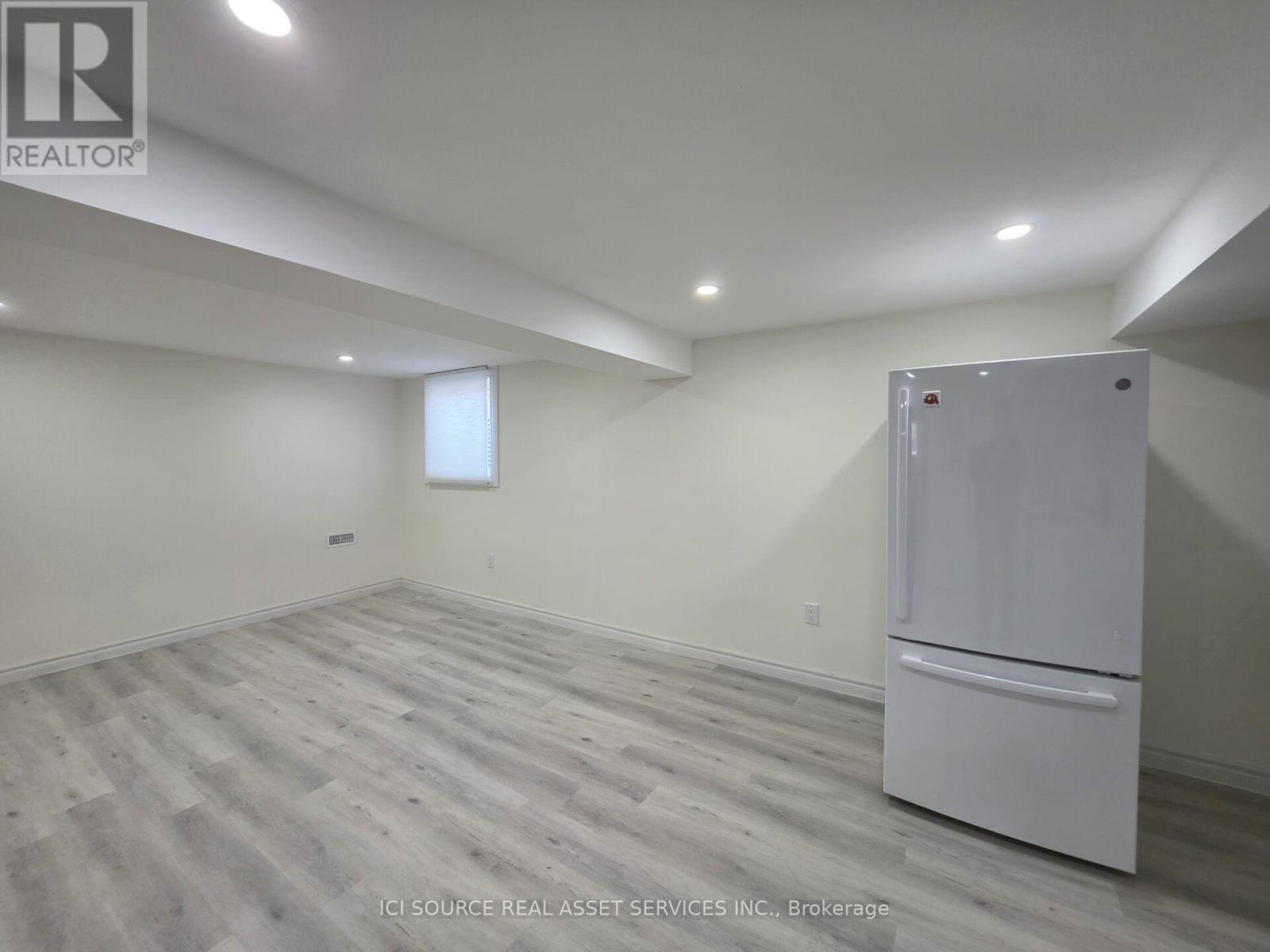 Basement - 1324 Odessa Crescent, Oakville, Ontario  L6H 1R8 - Photo 3 - W13643220