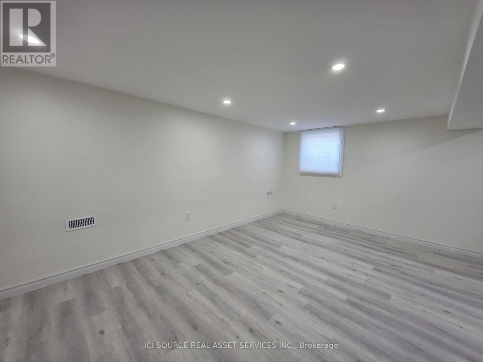 Basement - 1324 Odessa Crescent, Oakville, Ontario  L6H 1R8 - Photo 4 - W13643220