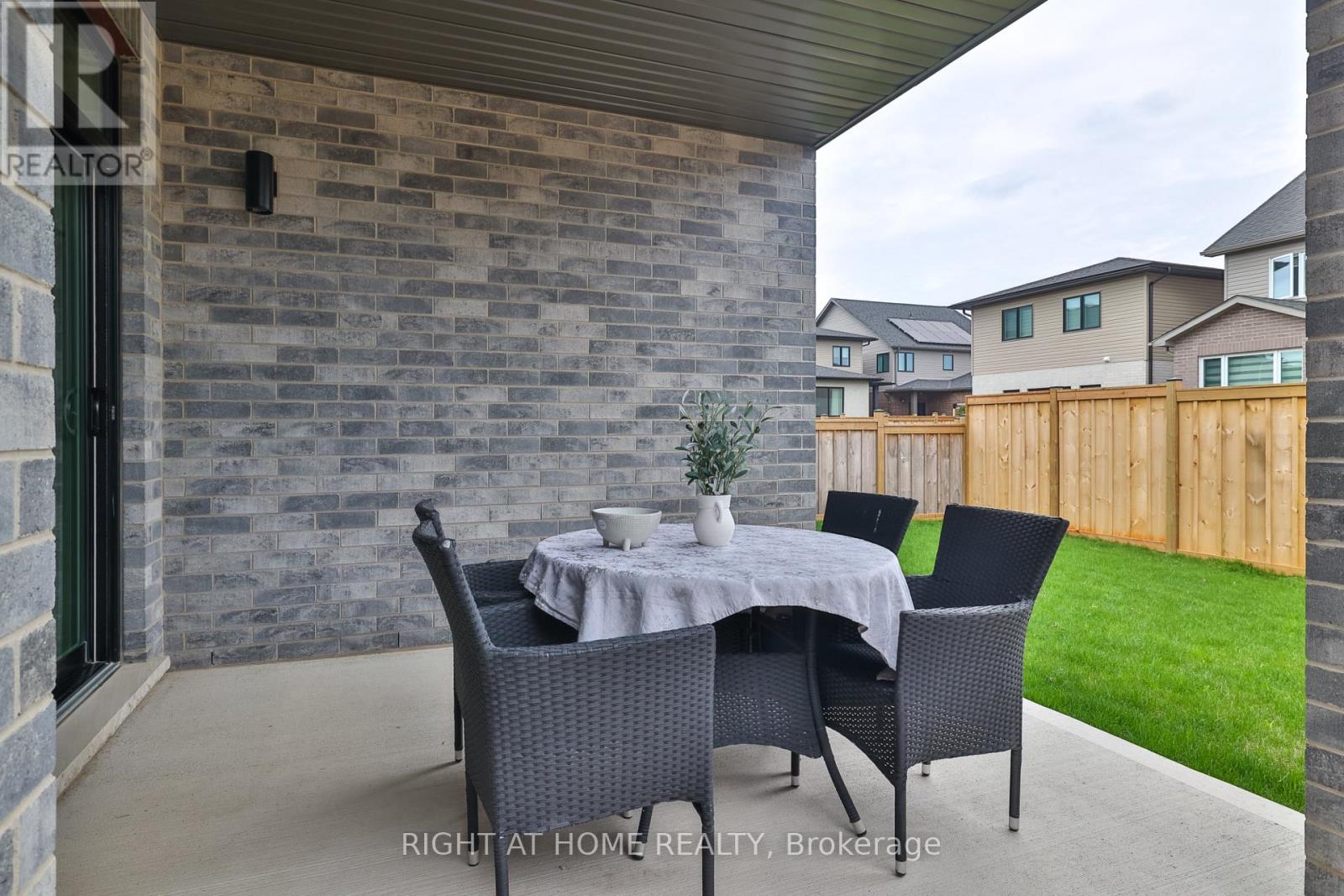 8 Ryder Avenue, Guelph, Ontario  N1G 0H3 - Photo 45 - X13643258