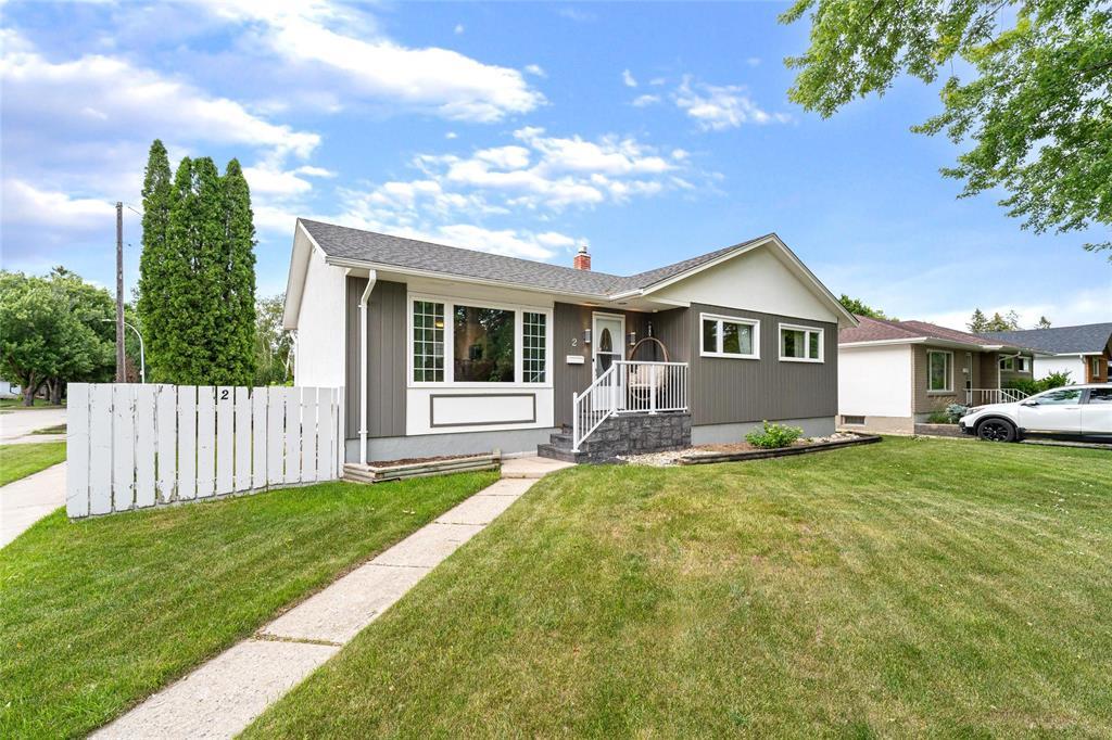 2 Byron Bay, Winnipeg, Manitoba  R3K 0R7 - Photo 4 - 202619546