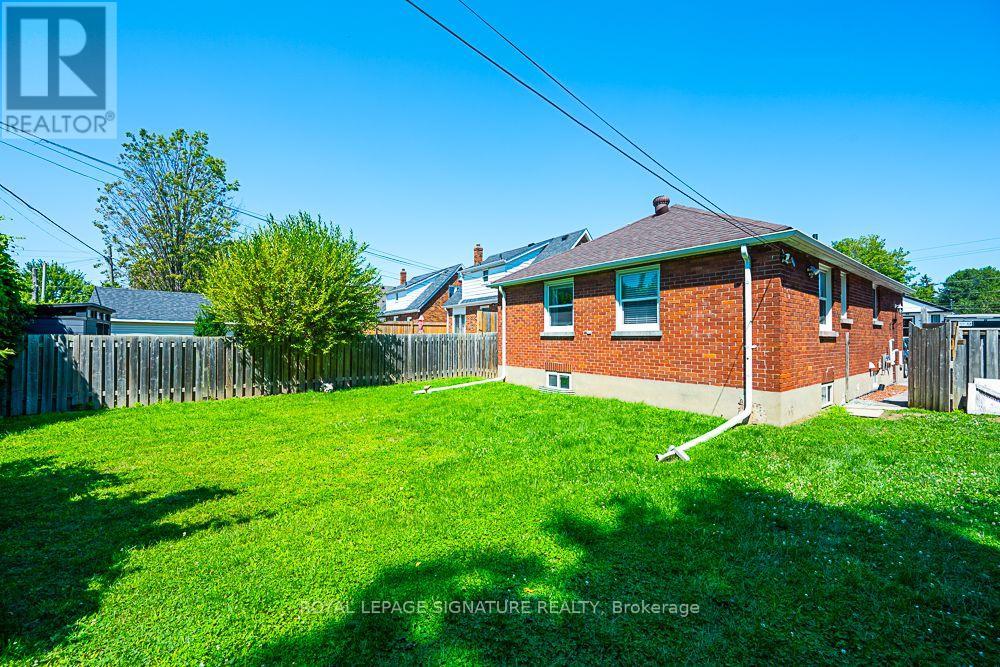 102 Central Park Boulevard N, Oshawa, Ontario L1G 5Y5 - Photo 5 - E13441688