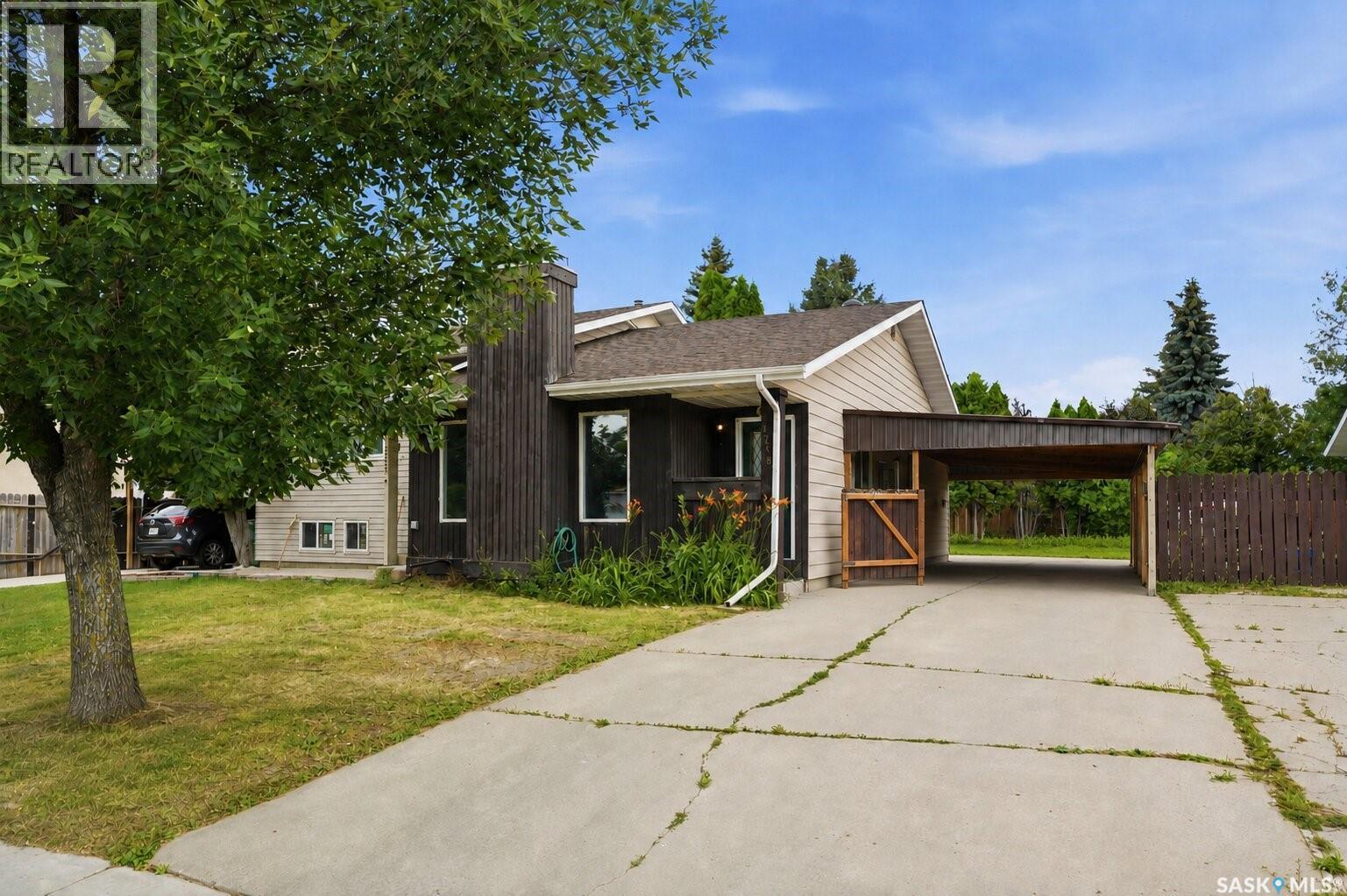 1718 Mckercher Drive, Saskatoon, Saskatchewan  S7H 5E2 - Photo 1 - SK044660