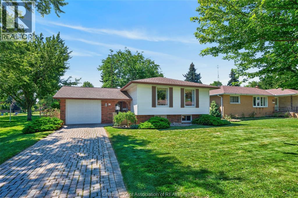 MLS# 26018933: 18 CAMEO DRIVE, Leamington, Canada