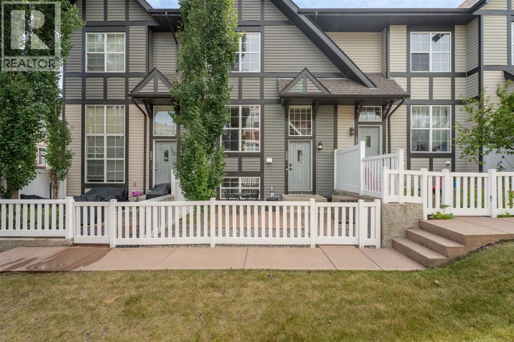 205 New Brighton Villas SE, calgary, Alberta