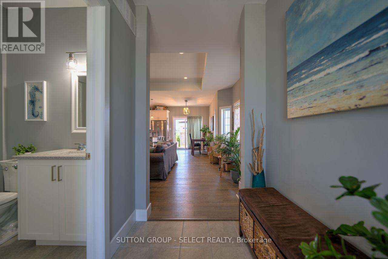 4 Brooklawn Drive, Lambton Shores, Ontario  N0M 1T0 - Photo 16 - X13642128