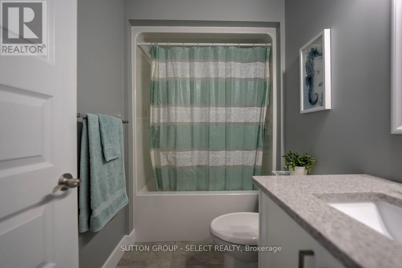 4 Brooklawn Drive, Lambton Shores, Ontario  N0M 1T0 - Photo 18 - X13642128