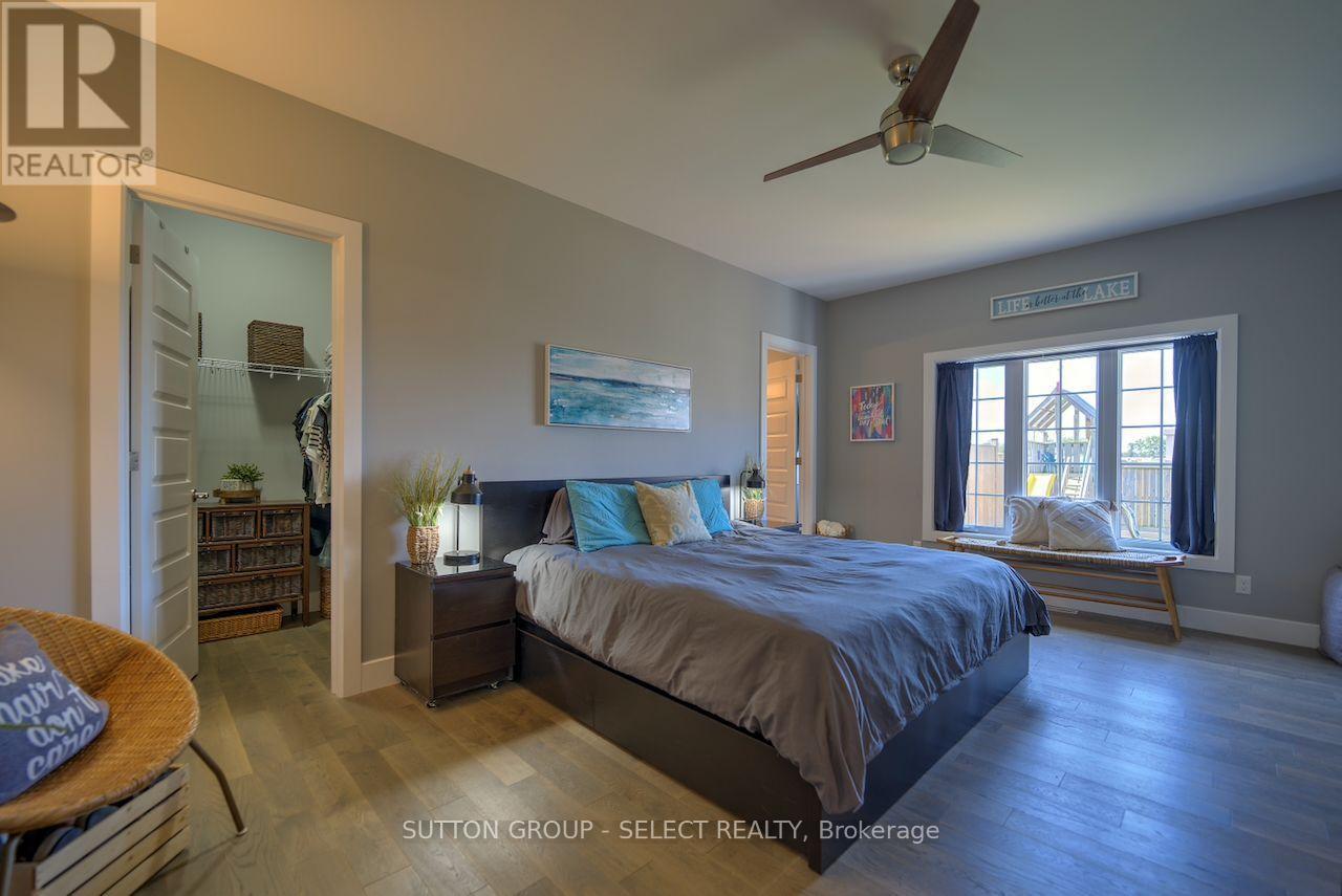 4 Brooklawn Drive, Lambton Shores, Ontario  N0M 1T0 - Photo 32 - X13642128